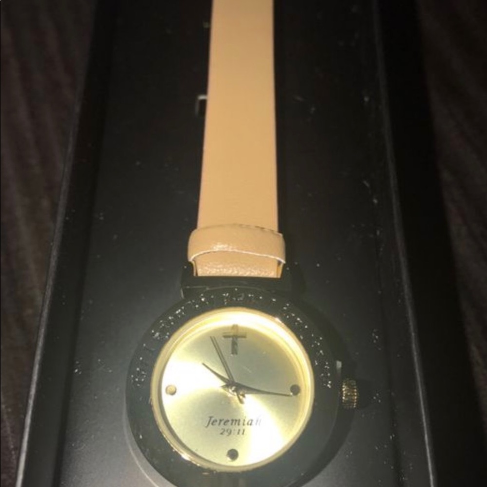 Watch from Avon